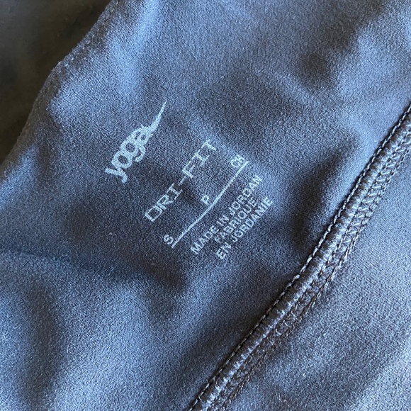 Nike Yoga Luxe Crop Top / Sports Bra - S - Picture 4 of 8